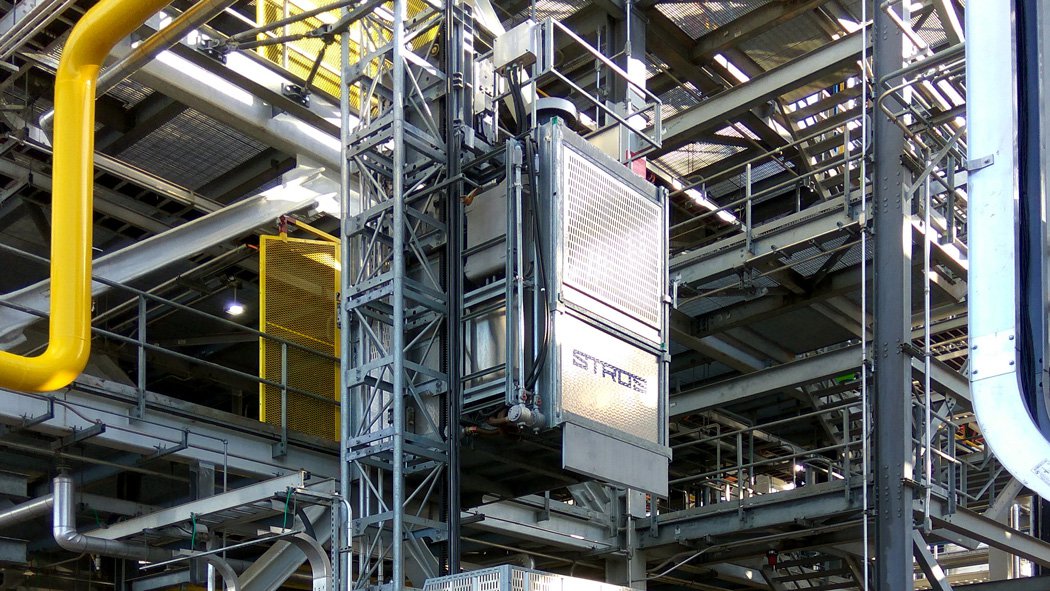 An Ex-proof NOV industrial elevator by hoist manufacturer Stros at an industrial site