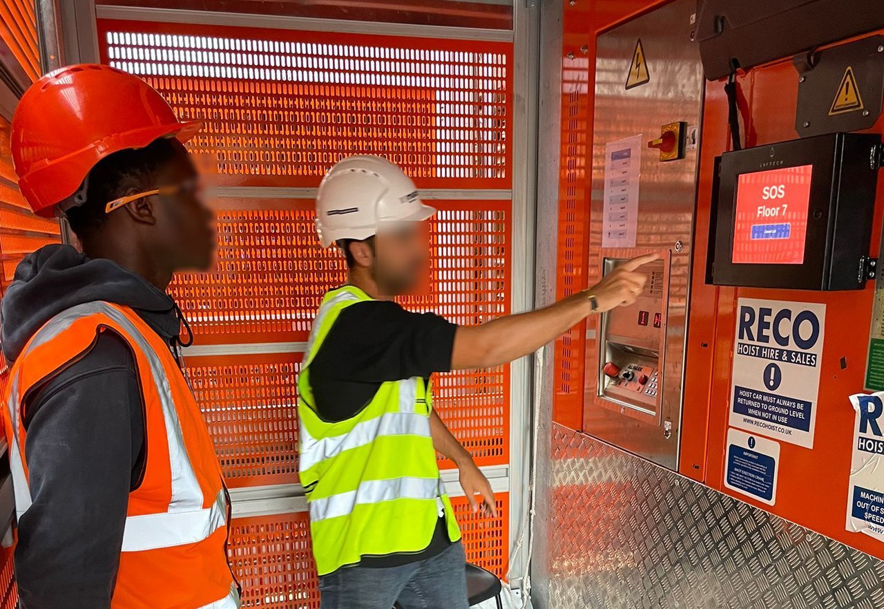 World No. 1 Construction Hoist Software Smart Hoists UK